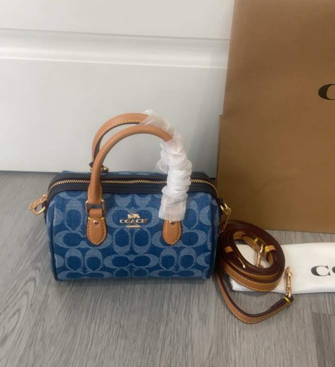 Picture of Coach Handbags _SKUfw237146667fw